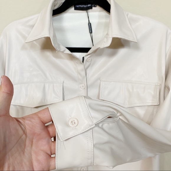 PRETTY LITTLE THING Petite Cream Oversized Dress - Picture 10 of 11